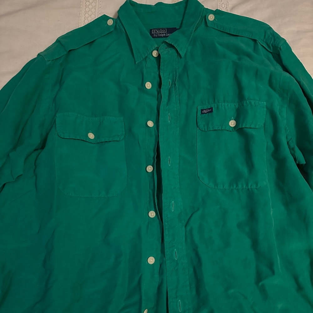 Linen Polo long sleeve shirt in green. Size is XL.